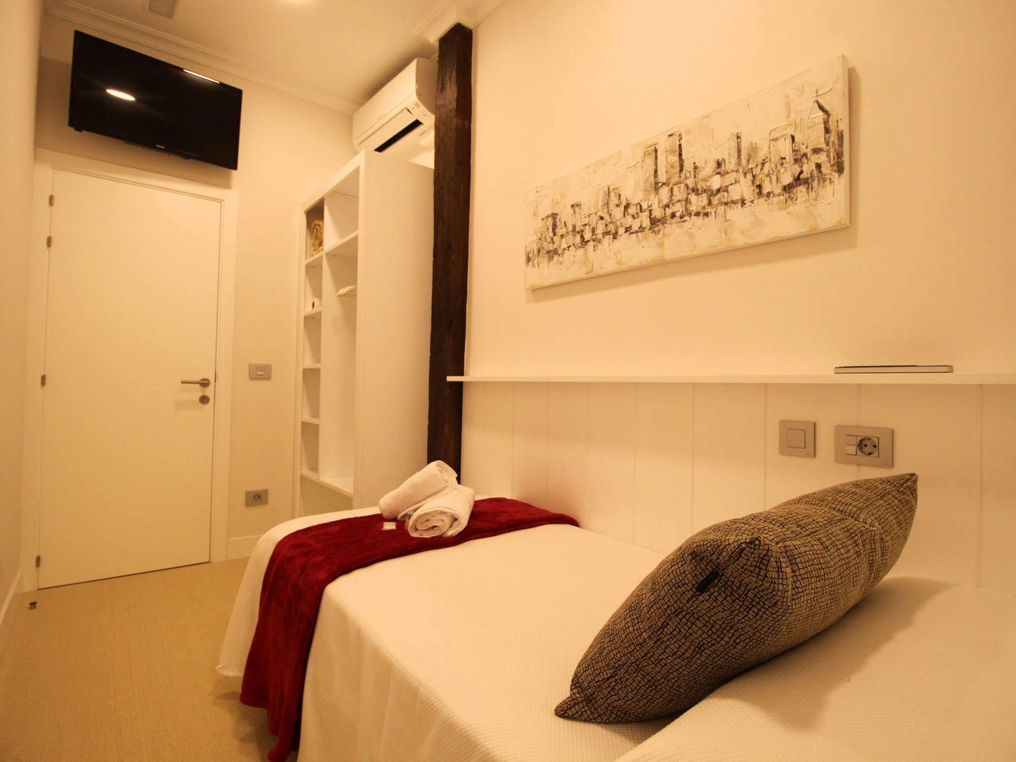 Pension San Martin ซานเซบาสเตียน ภายนอก รูปภาพ
